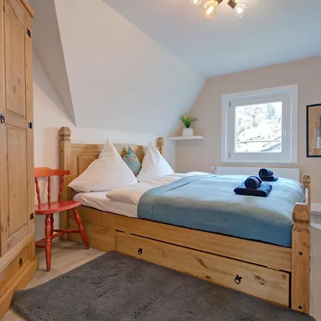 Familienglueck Im Schwarzwaldhaus Mit Schlossblick Hébergement de vacances Neuenburg (Enz)