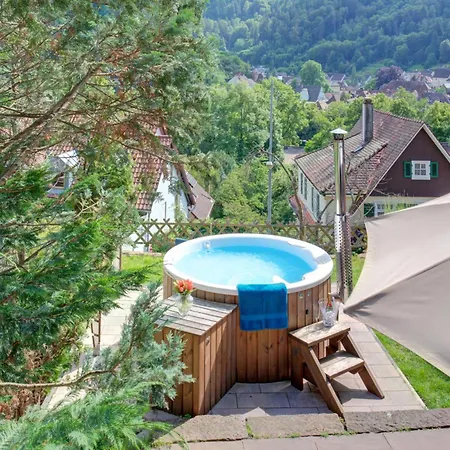 Familienglueck Im Schwarzwaldhaus Mit Schlossblick * Neuenburg (Enz)