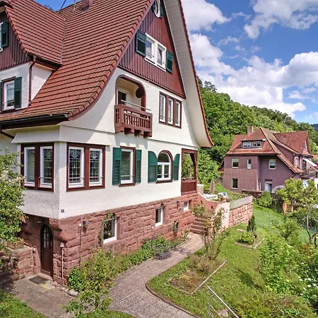 Hébergement de vacances Familienglueck Im Schwarzwaldhaus Mit Schlossblick