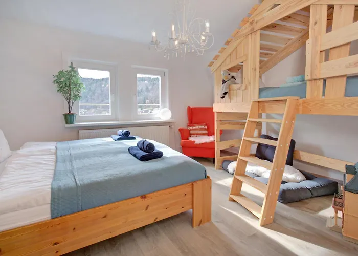 Familienglueck Im Schwarzwaldhaus Mit Schlossblick Neuenbürg